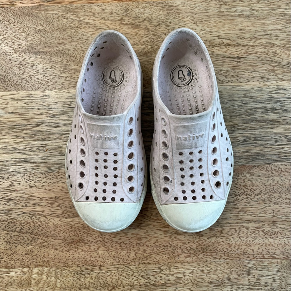 Pale pink natives